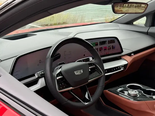 Cadillac Optiq — Фото автомобиля 4