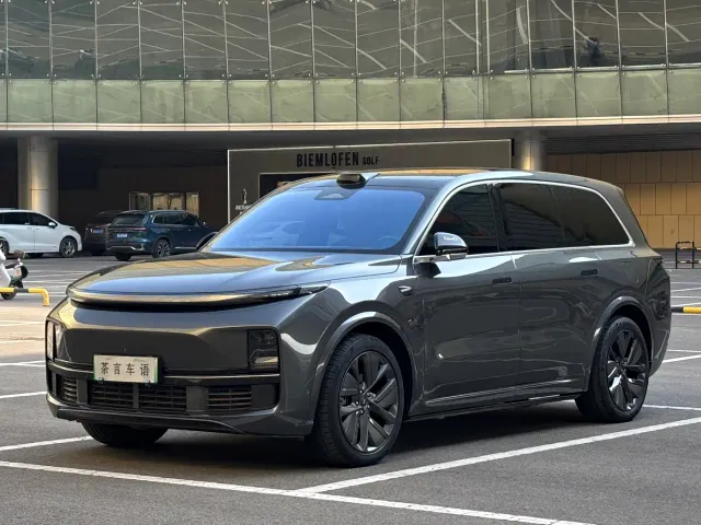Фотография автомобиля — Li Auto L9