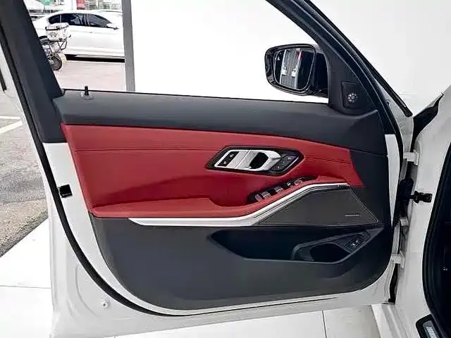 BMW 3 Series — Фото автомобиля 17