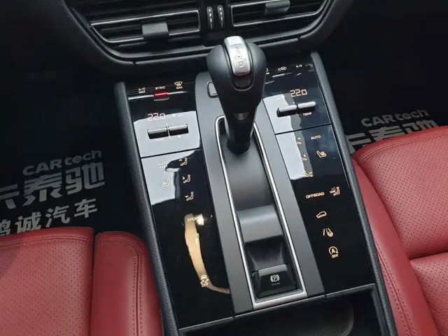 Porsche Macan — Фото автомобиля 25