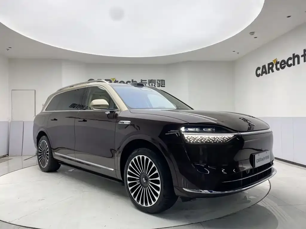 AITO Wenjie AITO M9 2025 Extended Range Ultra 52kWh 6-Seater — Фото автомобиля 2