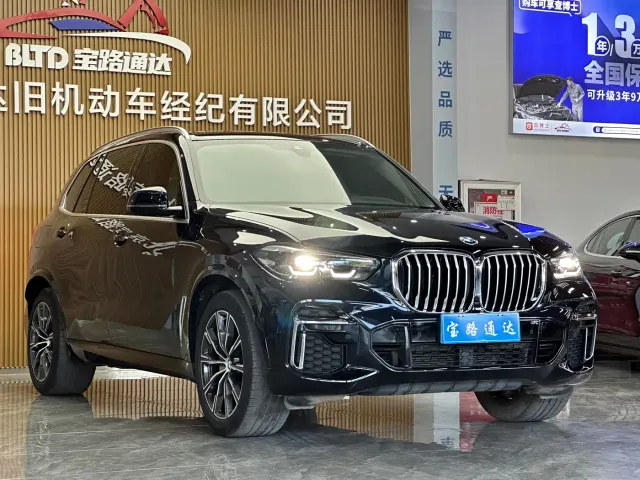 BMW X5 — Фото автомобиля 3
