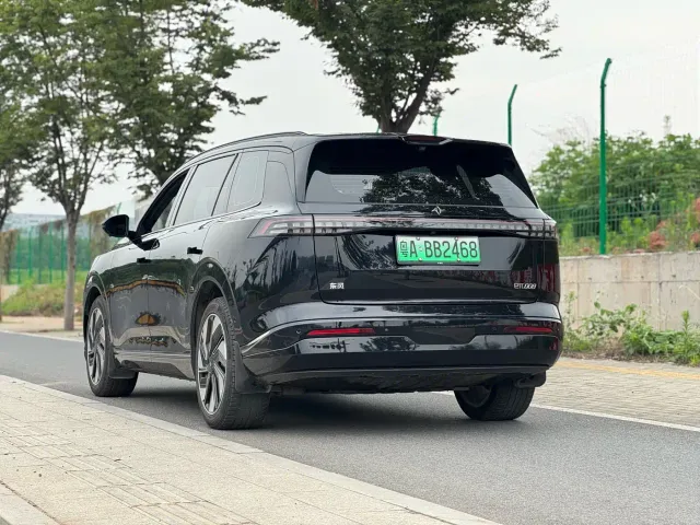 Dongfeng eπ 008 — Фото автомобиля 5