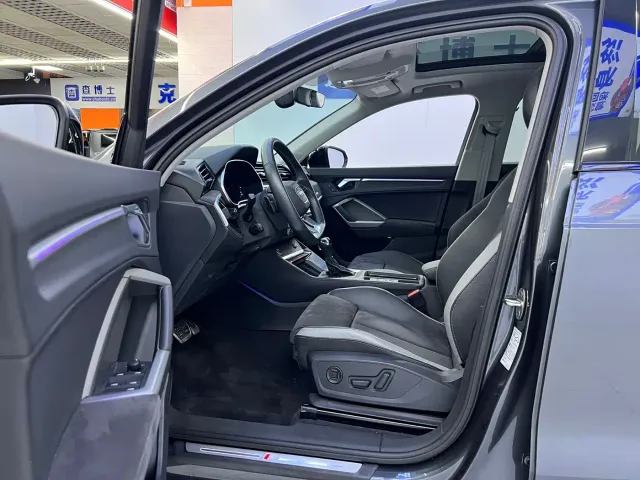 Audi Q3 — Фото автомобиля 12