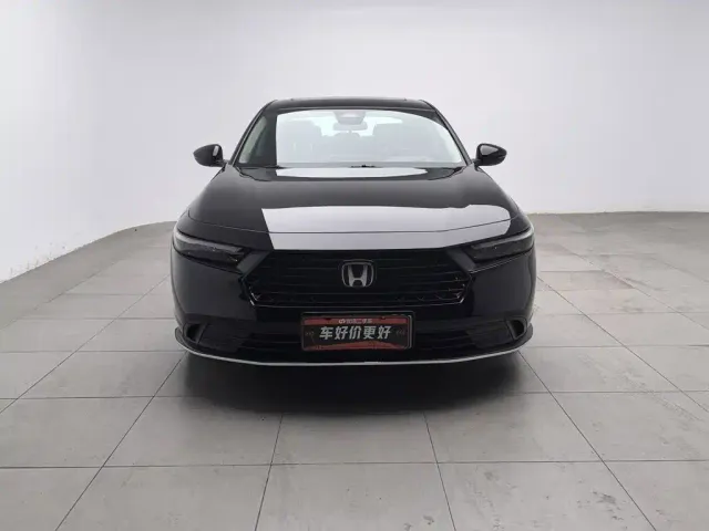 Honda Accord — Фото автомобиля 3