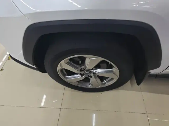 Toyota RAV4 — Фото автомобиля 22