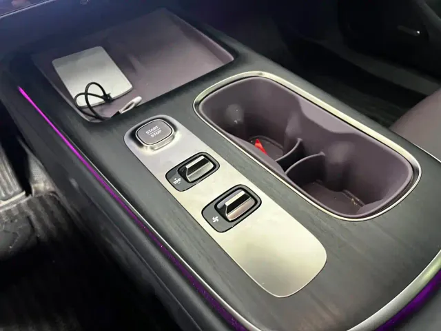 Xiaomi SU7 — Фото автомобиля 14