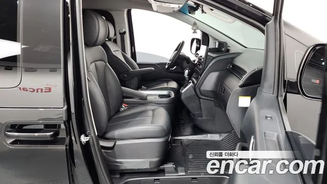 Hyundai Staria Staria — Фото автомобиля 11