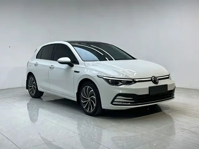 Volkswagen Golf — Фото автомобиля 3
