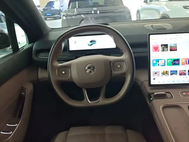 Nio EC6 — Фото автомобиля 10