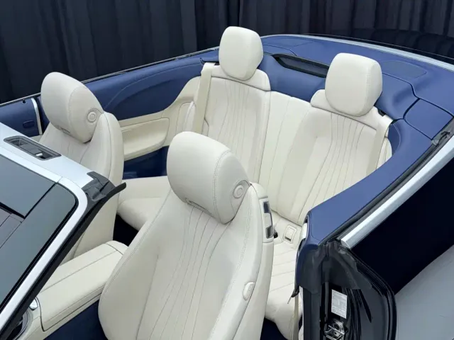 Mercedes-Benz E-Class — Фото автомобиля 22