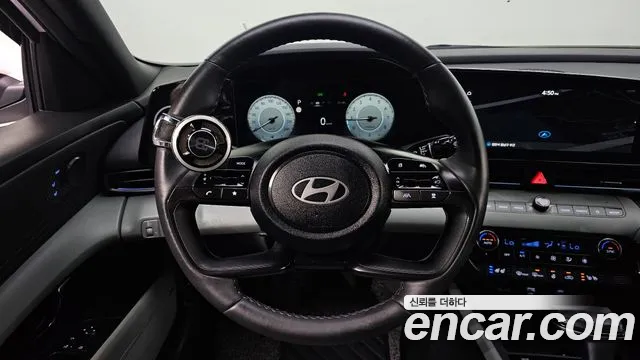 Hyundai AVANTE Новый Avante (CN7) — Фото автомобиля 13