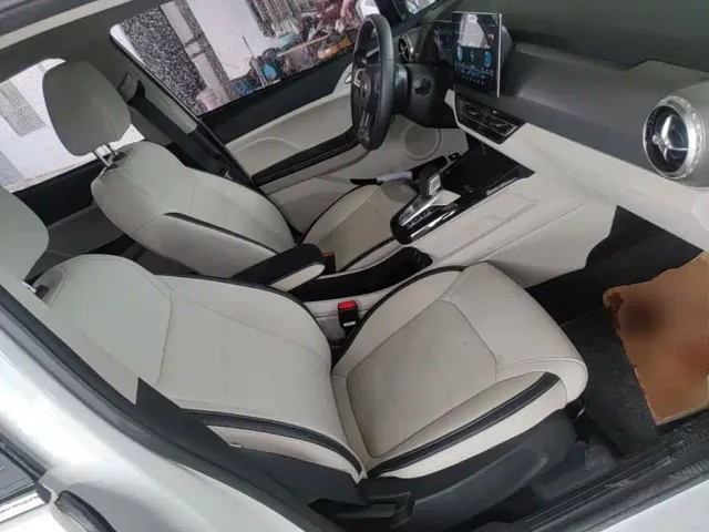 BYD Yuan Pro — Фото автомобиля 24