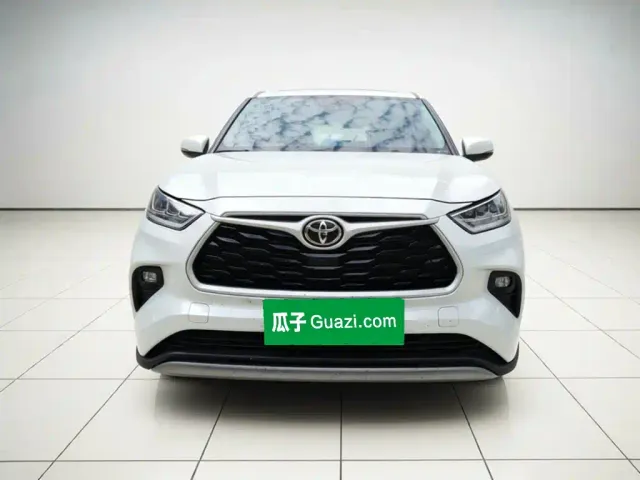 Toyota Highlander — Фото автомобиля 22