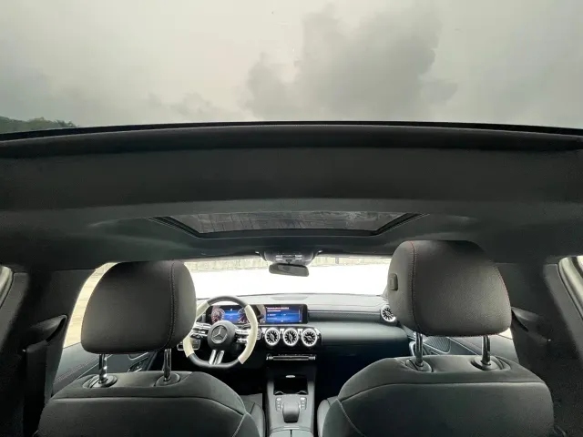 Mercedes-Benz A-Class — Фото автомобиля 12