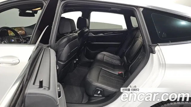 BMW Gran Turismo — Фото автомобиля 11