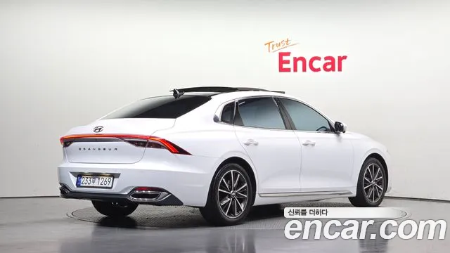 Hyundai Grandeur New — Фото автомобиля 2