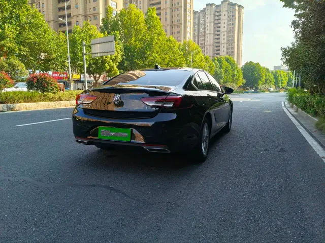 Buick Regal — Фото автомобиля 5