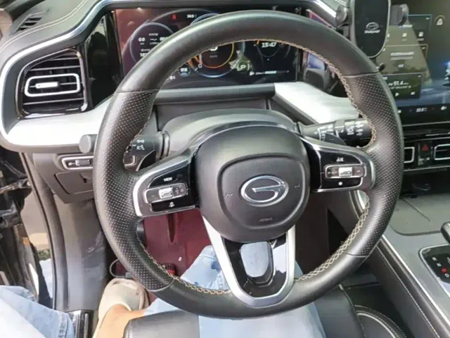 GAC Trumpchi GS8 — Фото автомобиля 10