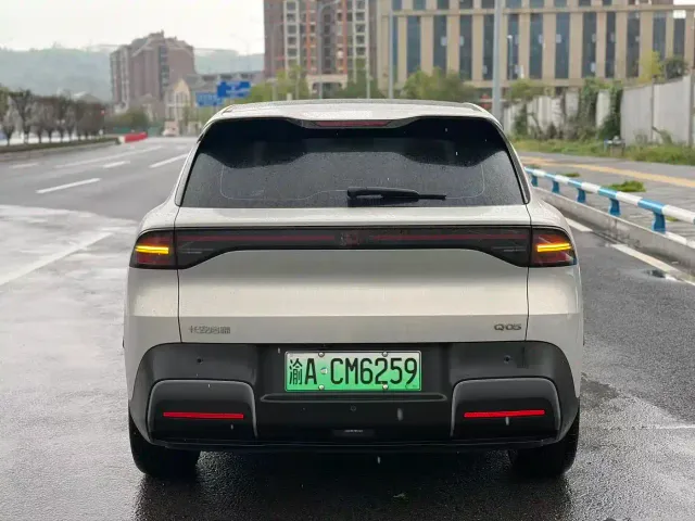 Changan Qiyuan Q05 — Фото автомобиля 5