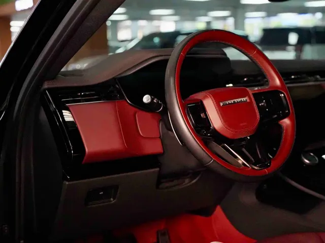 Land Rover Range Rover Sport — Фото автомобиля 10