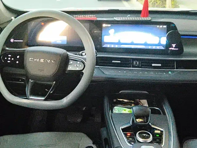 Chery Tiggo 8 PRO EV — Фото автомобиля 12