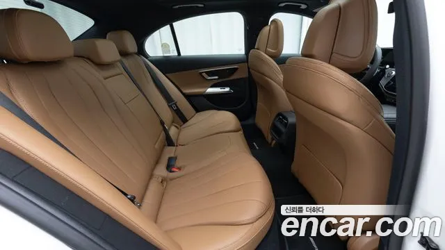 Mercedes-Benz E-Class W214 — Фото автомобиля 10