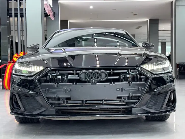 Audi A7L — Фото автомобиля 2