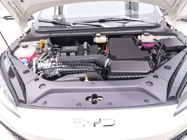 BYD Seal 06 — Фото автомобиля 23