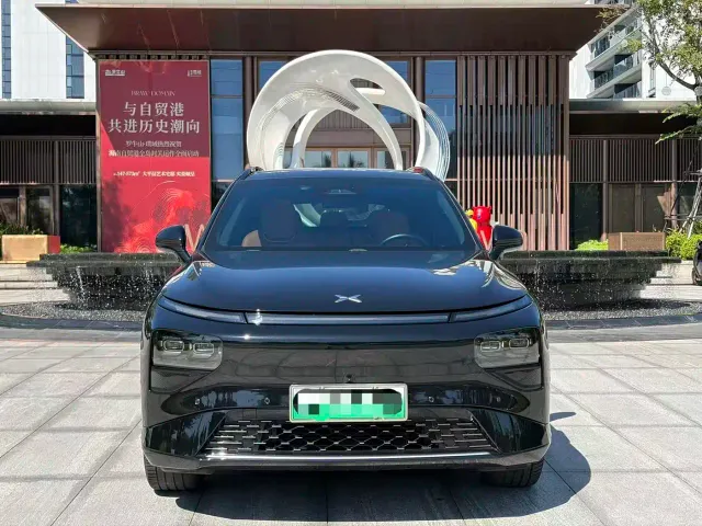 Xpeng G9 — Фото автомобиля 3
