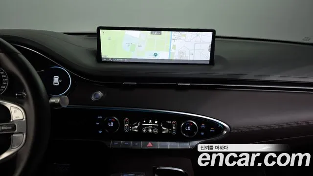 Genesis GV70 2.5T Бензин 2WD — Фото автомобиля 10