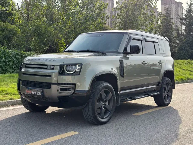 Фотография автомобиля — Land Rover Defender