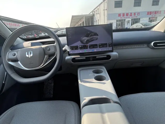 Leapmotor A10 — Фото автомобиля 5