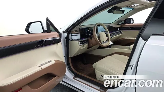 Hyundai Grandeur GN7 — Фото автомобиля 15