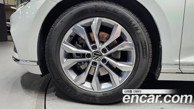 Volkswagen Passat Passat GT(B8) 2.0 TDI Premium — Фото автомобиля 5