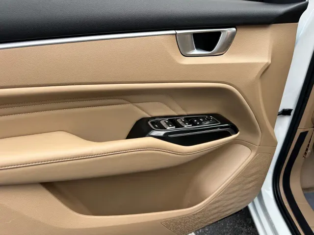 Wuling Victory — Фото автомобиля 6