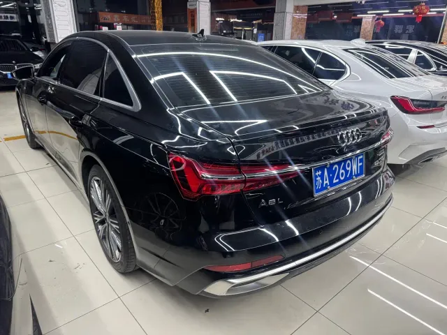 Audi A6L — Фото автомобиля 9