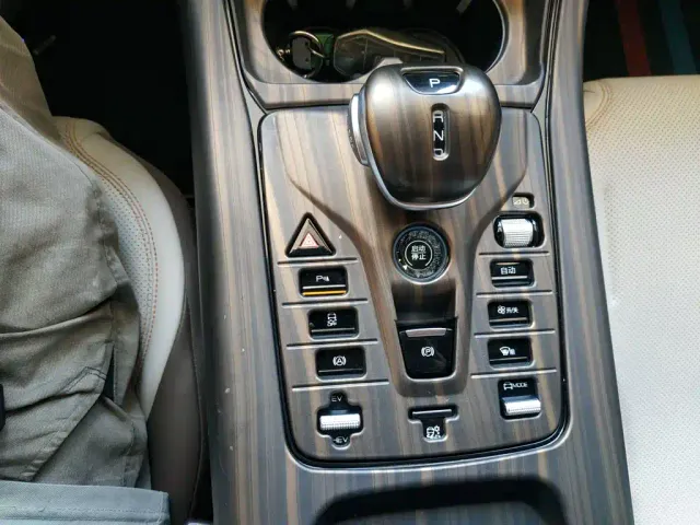 BYD Qin PLUS — Фото автомобиля 13