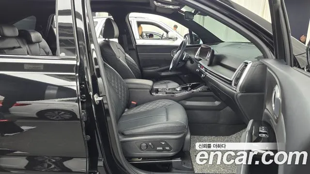 Kia Sorento Новый Sorento 4 поколение Бензин 2.5T 2WD — Фото автомобиля 11