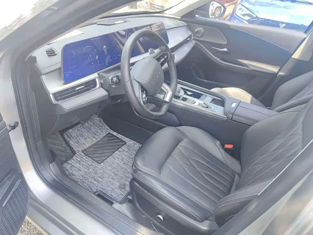 Chery Arrizo 8 — Фото автомобиля 4
