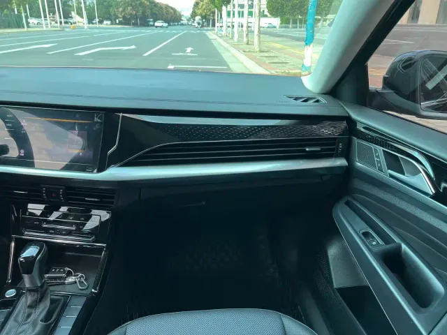 Volkswagen Passat — Фото автомобиля 5