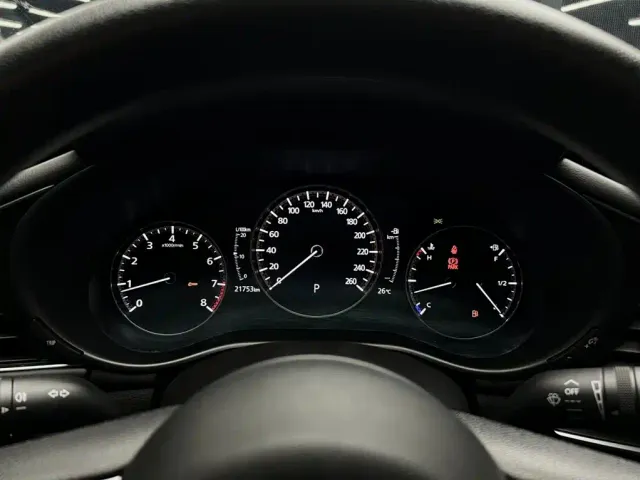 Mazda Axela — Фото автомобиля 17
