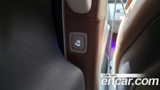 Hyundai Staria Staria L3.5 Lounge 7 мест — Фото автомобиля 30