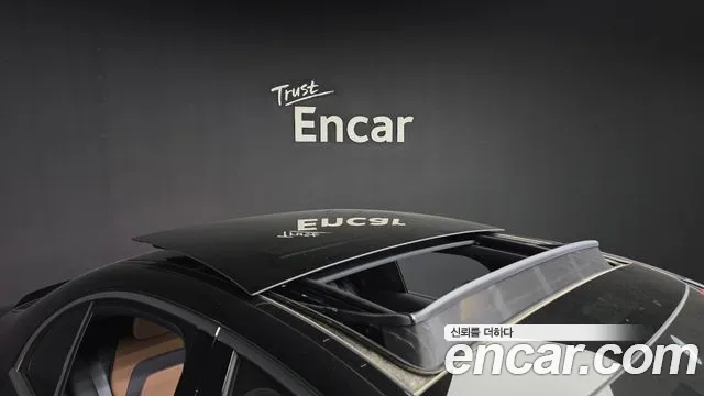 Mercedes-Benz E-Class — Фото автомобиля 29