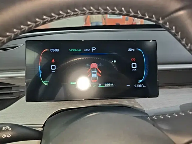 BYD Seal 05 DM-i — Фото автомобиля 11