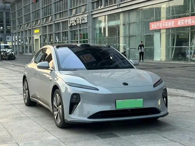 Nio ET5 — Фото автомобиля 3