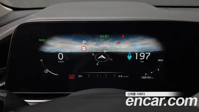 Kia Niro — Фото автомобиля 11