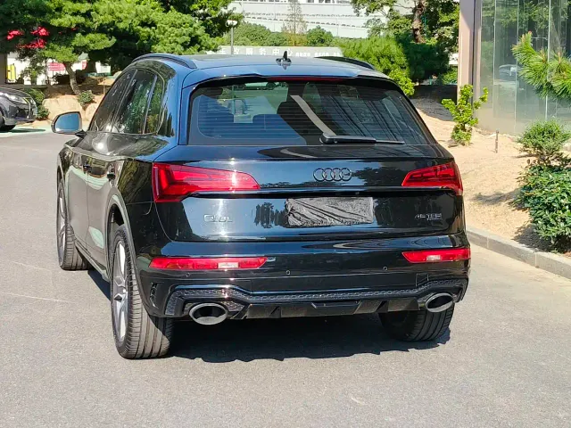 Audi Q5L — Фото автомобиля 18