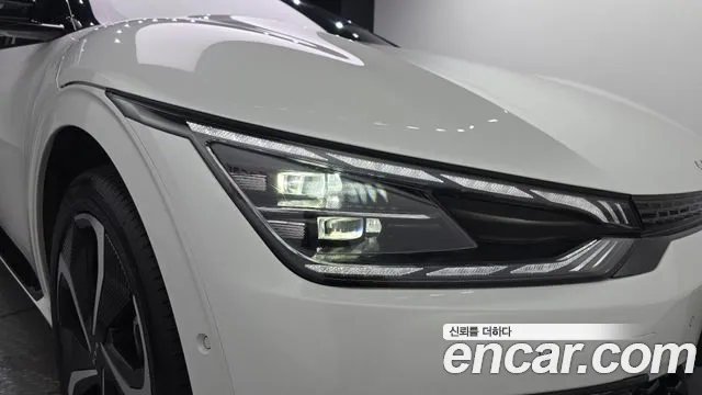 Kia EV6 — Фото автомобиля 22