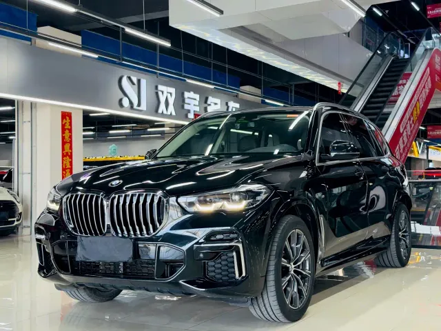Фотография автомобиля — BMW X5